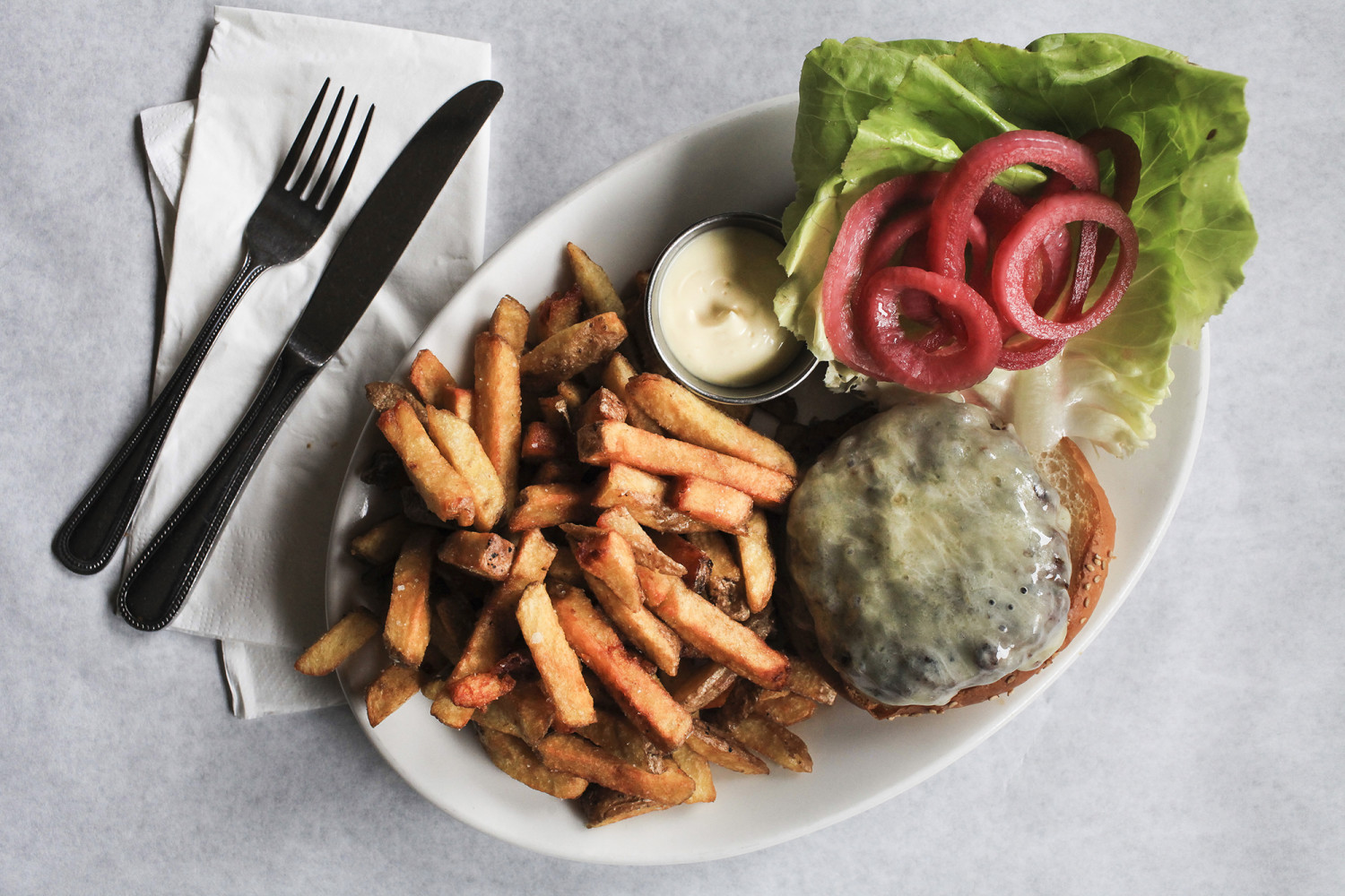 Burger Tradicional i bere ne Shtepi