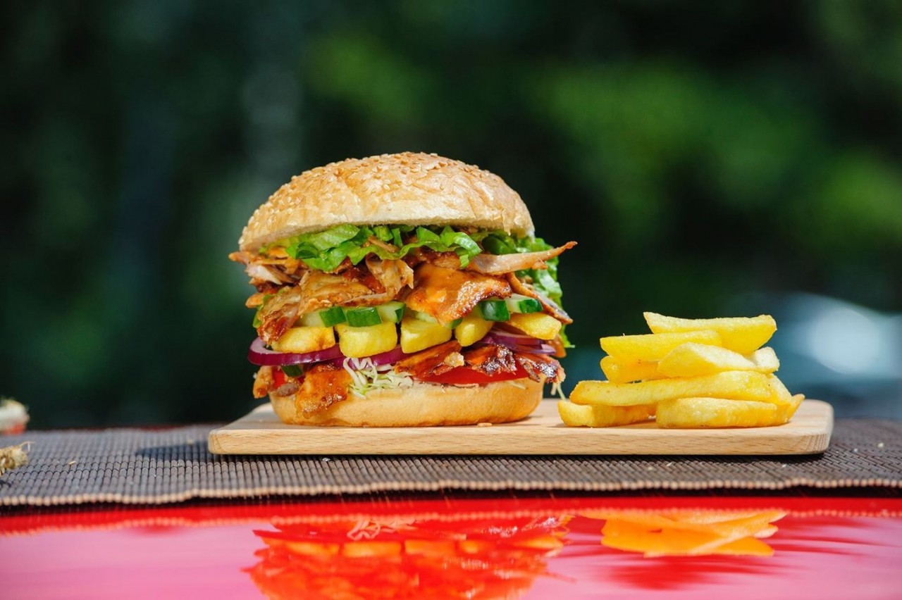 Djuner Pitka – Sandwici bullgar me epik qe ekziston