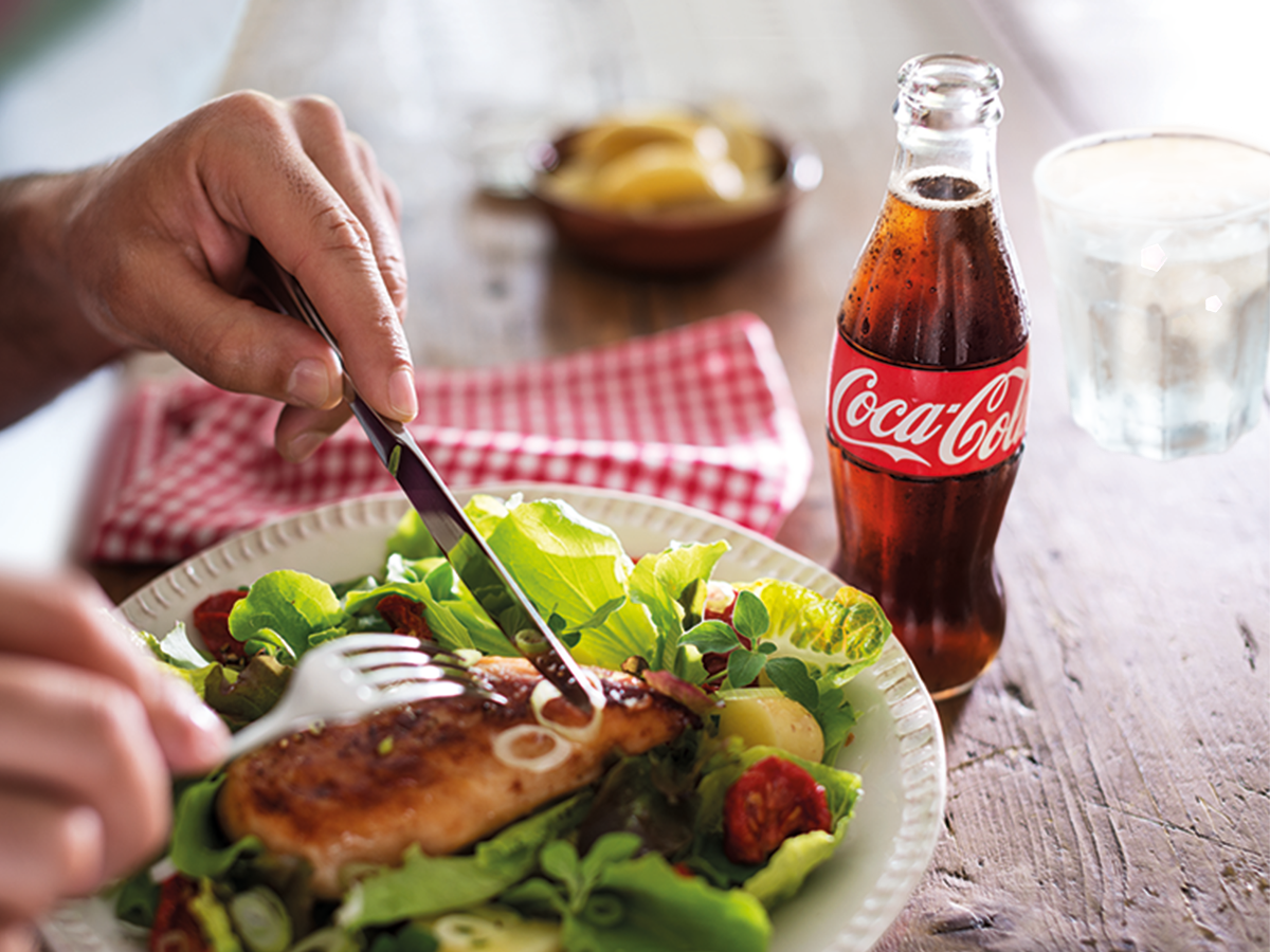 Sallate me pule, patate dhe pomodorini